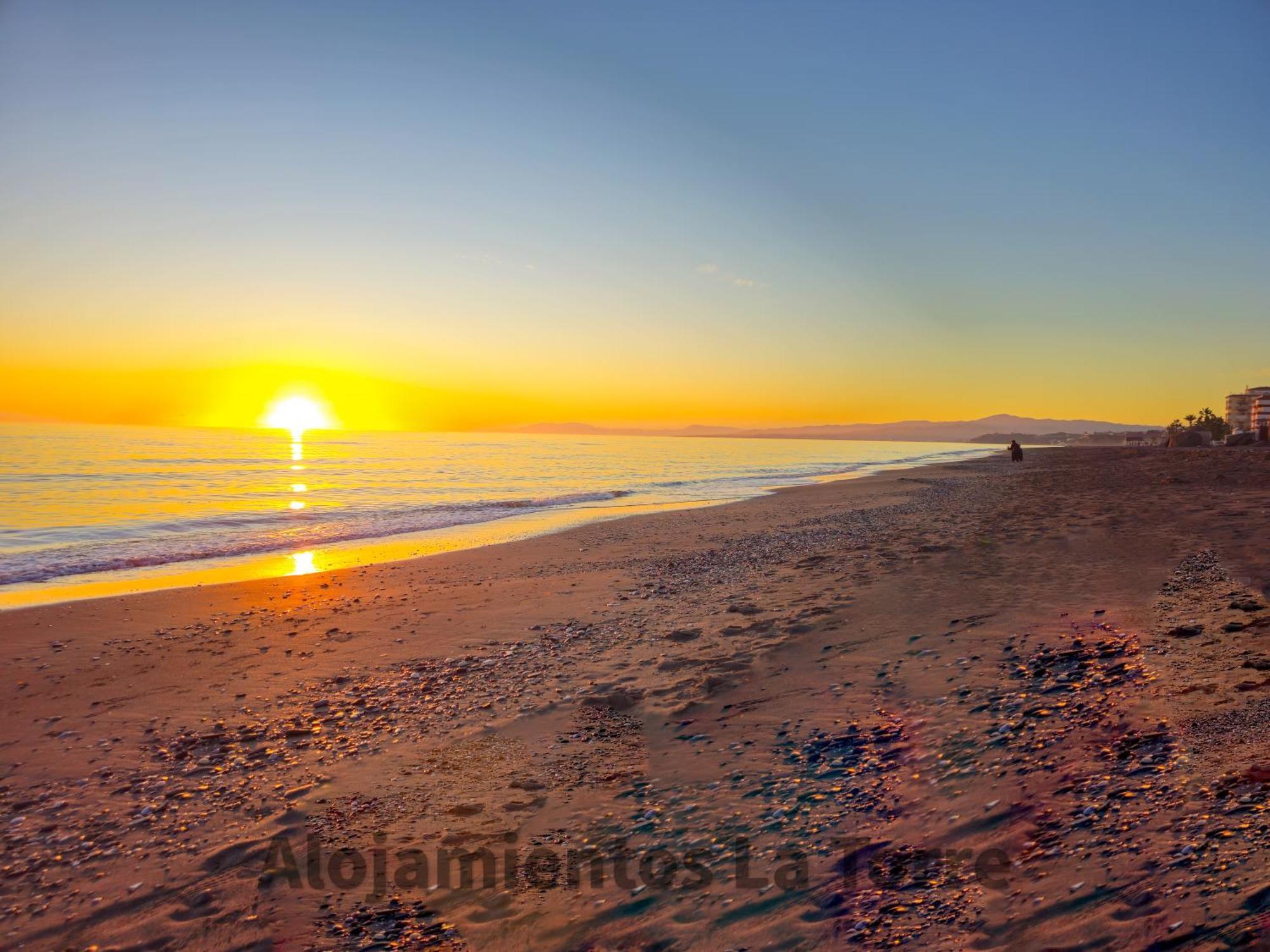 Laguna Beach Premium - Alojamientos La Torre تورّوكس كوستا المظهر الخارجي الصورة