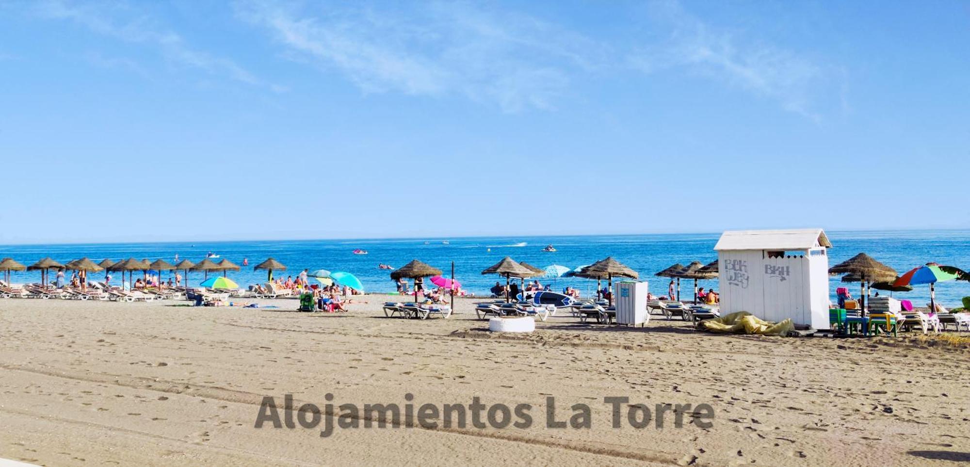 Laguna Beach Premium - Alojamientos La Torre تورّوكس كوستا المظهر الخارجي الصورة