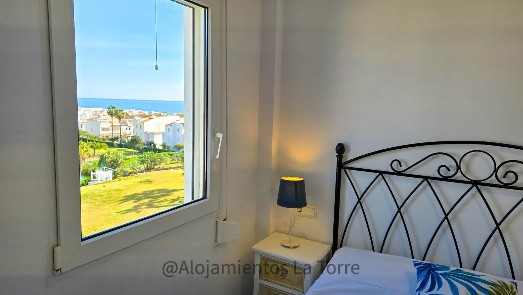 Laguna Beach Premium - Alojamientos La Torre تورّوكس كوستا المظهر الخارجي الصورة