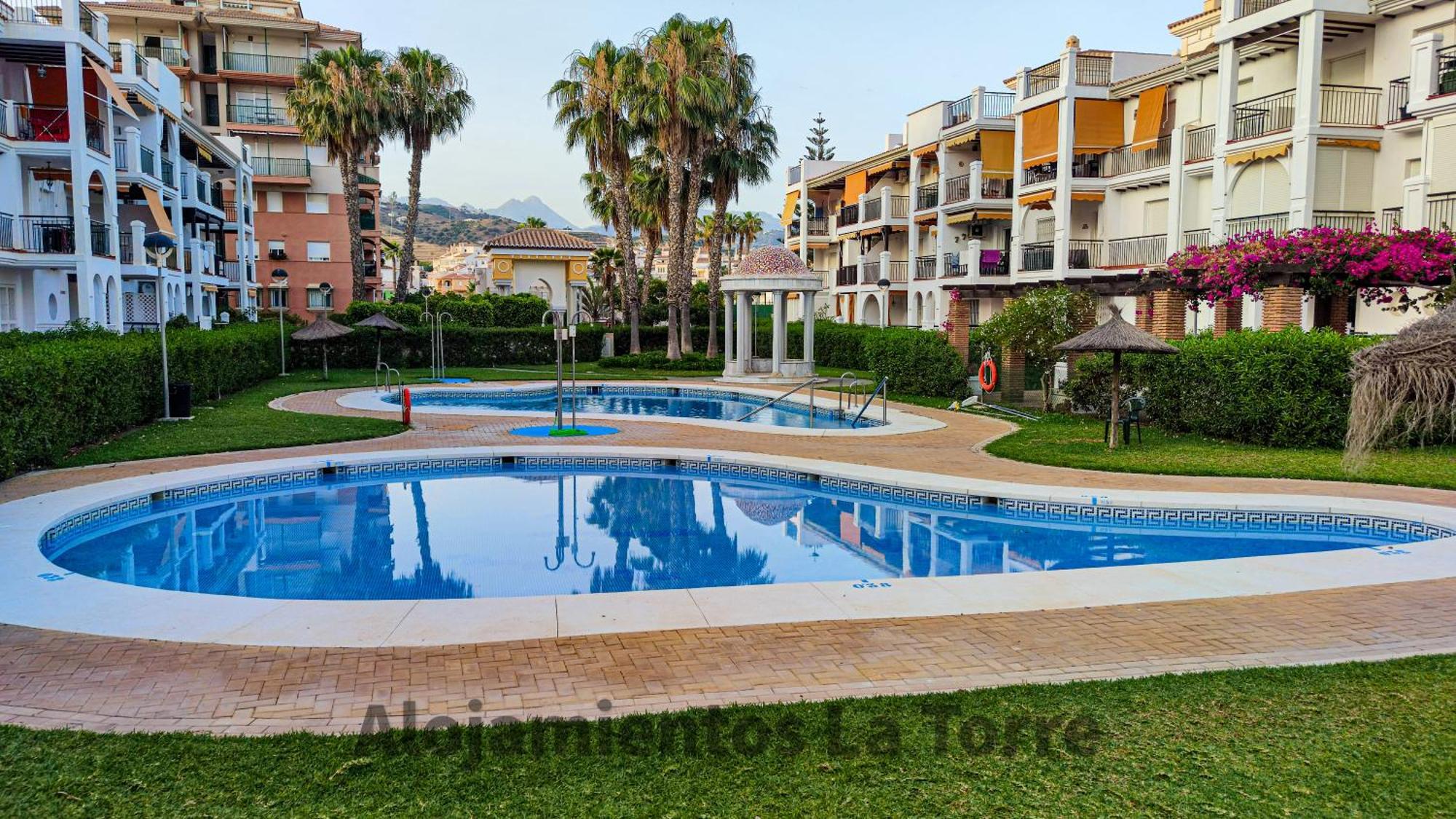 Laguna Beach Premium - Alojamientos La Torre تورّوكس كوستا المظهر الخارجي الصورة