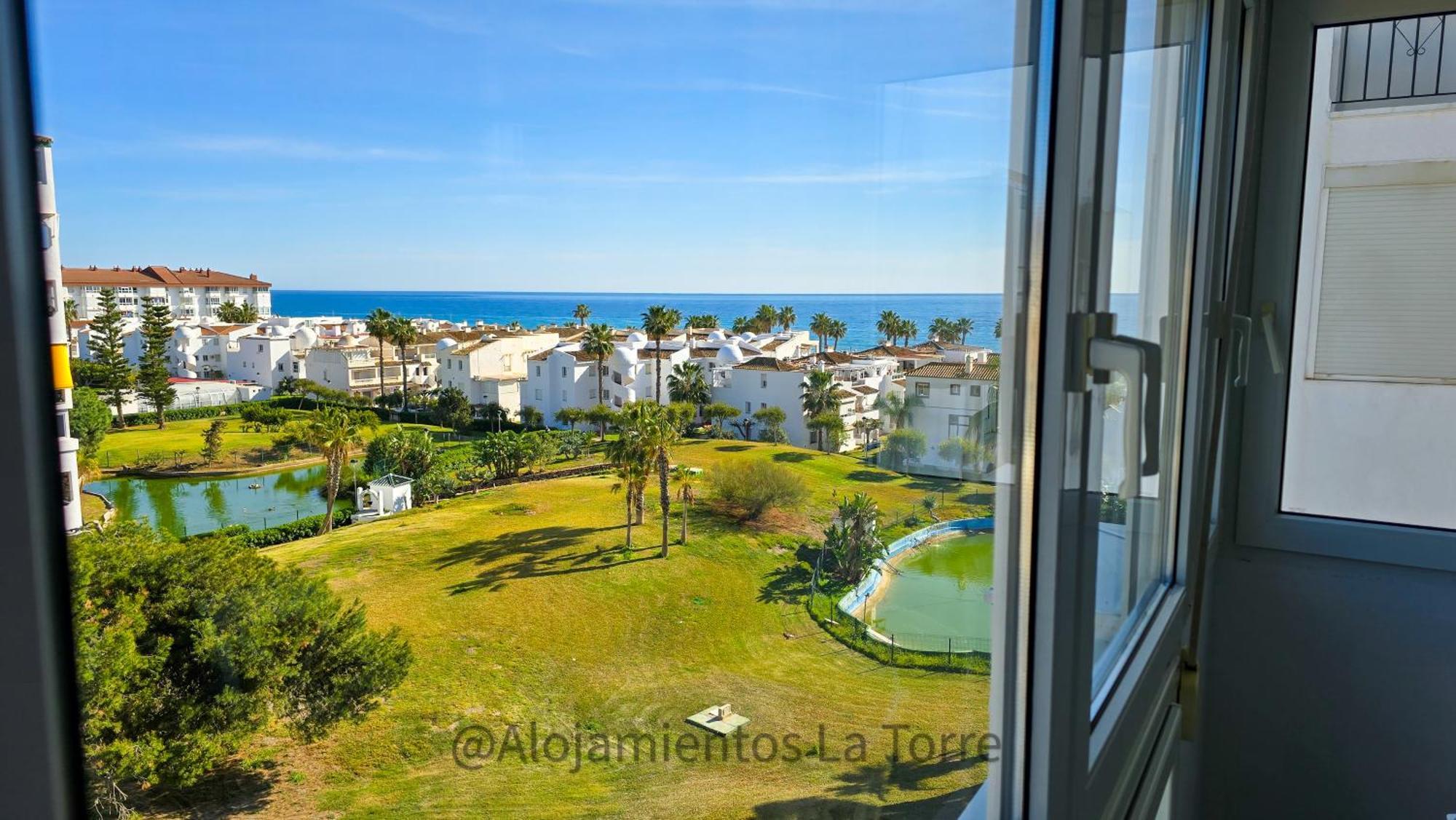 Laguna Beach Premium - Alojamientos La Torre تورّوكس كوستا المظهر الخارجي الصورة
